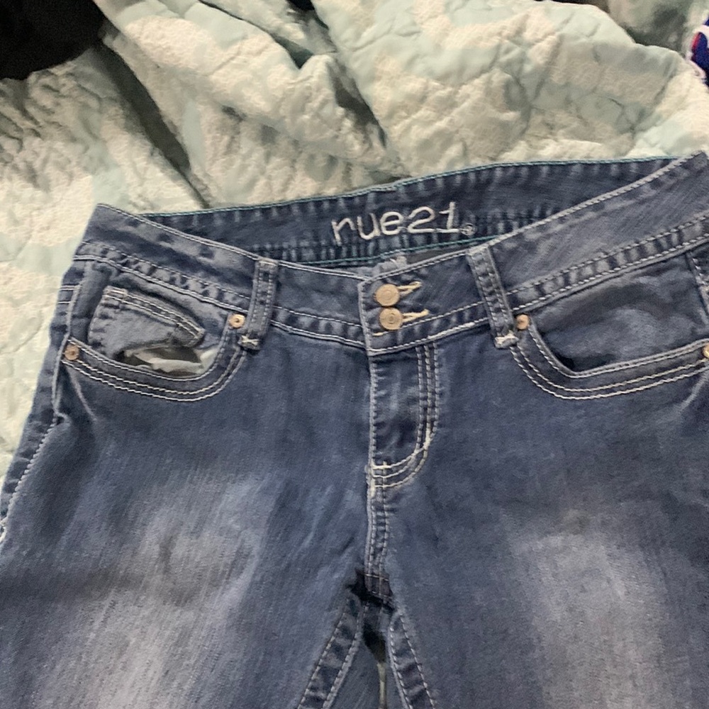 Rue21 straight leg/ cropped ankle jeans